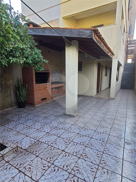 SOBRADO em VILA PEREIRA BARRETO