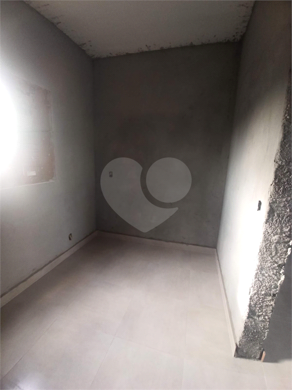 COBERTURA EM PREDIO NOVO COM AMPLO TERRAÇO 