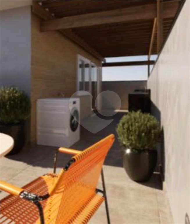 COBERTURA EM PREDIO NOVO COM AMPLO TERRAÇO 