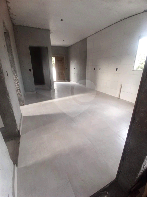 COBERTURA EM PREDIO NOVO COM AMPLO TERRAÇO 