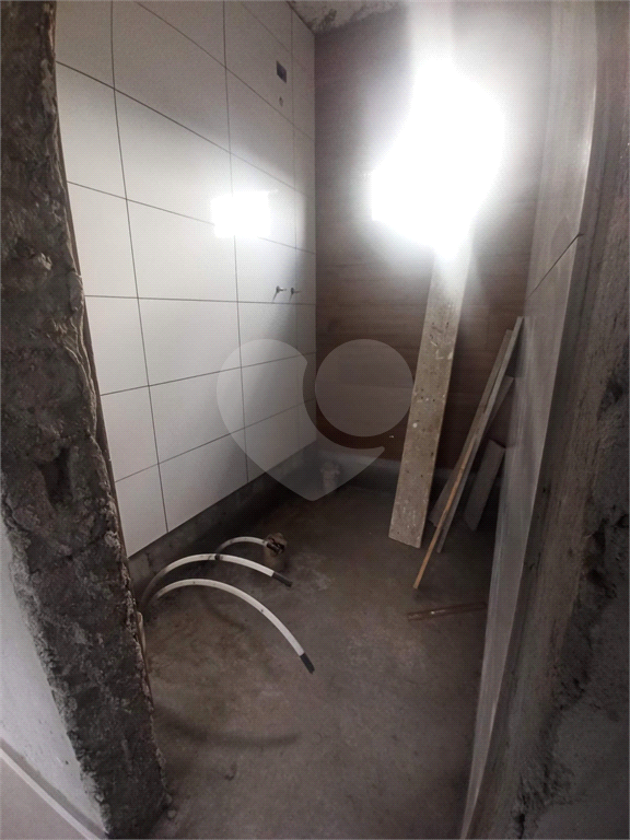 COBERTURA EM PREDIO NOVO COM AMPLO TERRAÇO 