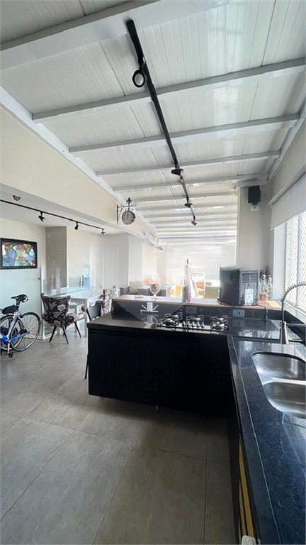 Cobertura duplex de 177m² com 3 quartos em Santa Terezinha