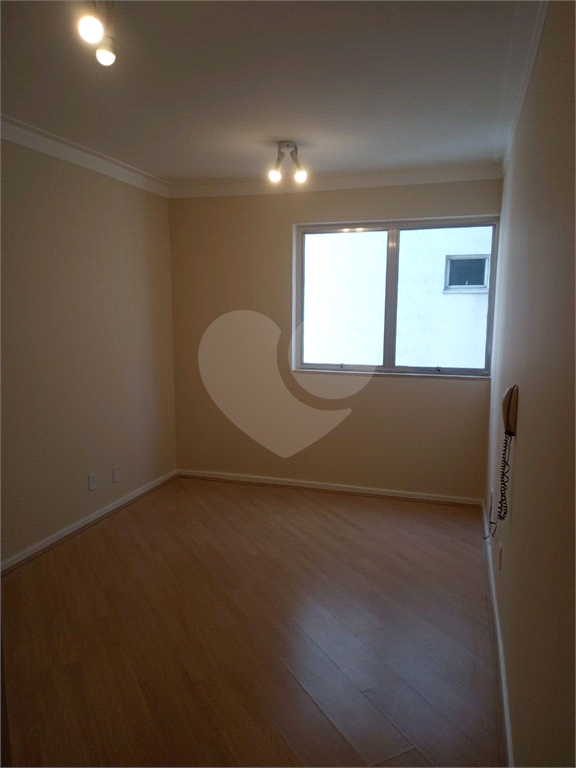 Apartamento em Santa Cecília com 1 vaga de garagem