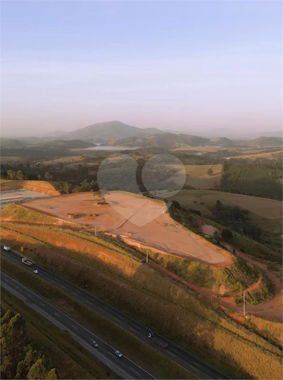 Terreno a venda na Rodovia Fernão Dias km 17 na cidade de  Bragança Paulista- SP