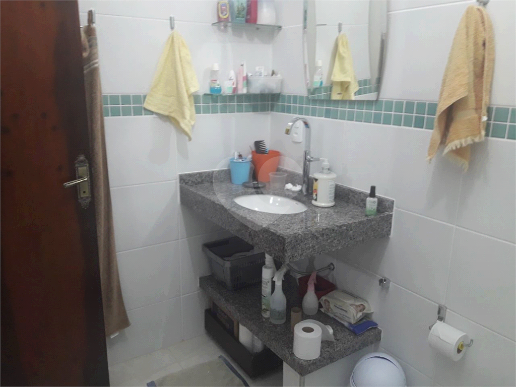 Casa à venda com 2 quartos, 180m² - Foto 16