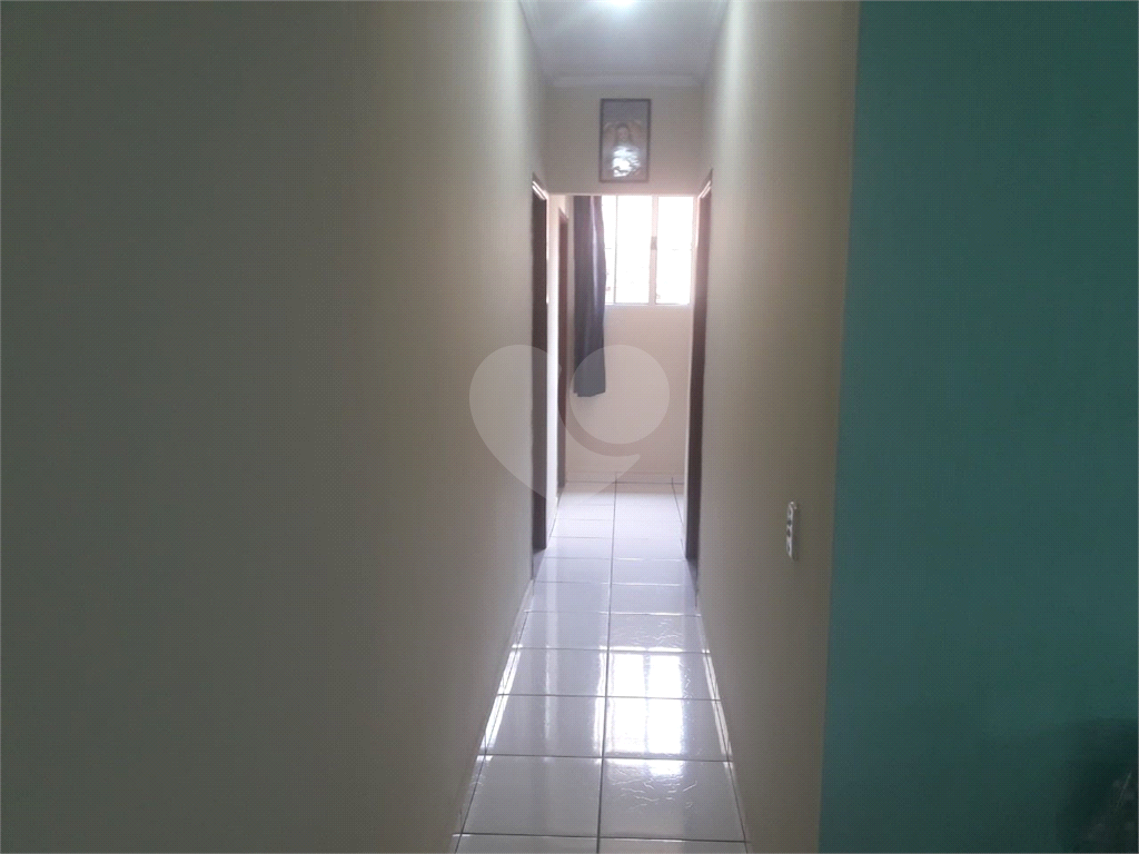 Casa à venda com 2 quartos, 180m² - Foto 10