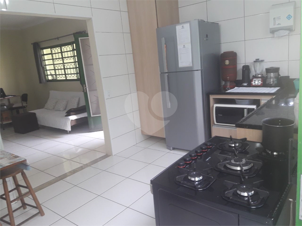 Casa à venda com 2 quartos, 180m² - Foto 4