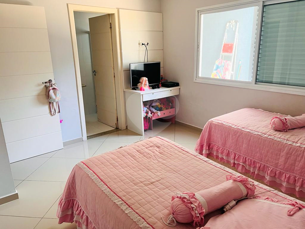 Casa à venda com 3 quartos, 350m² - Foto 14