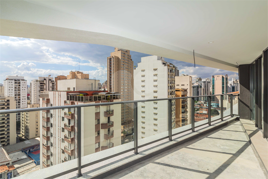Apartamento para venda com 152,7 de área, três suítes, duas vagas na Vila Olímpia!
