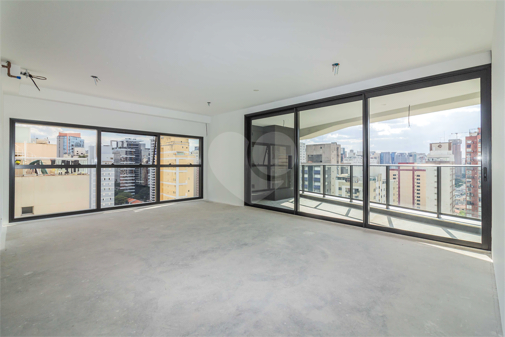 Apartamento para venda com 152,7 de área, três suítes, duas vagas na Vila Olímpia!