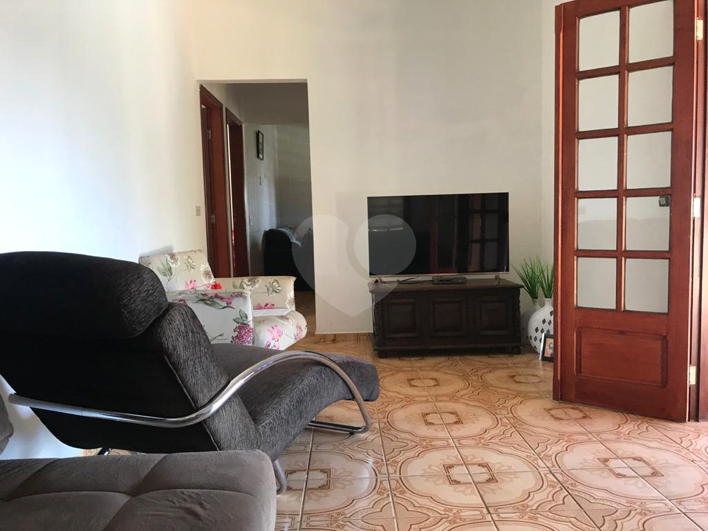 Linda chácara á venda em condomíneo fechado na cidade de Bragança Paulista -SP