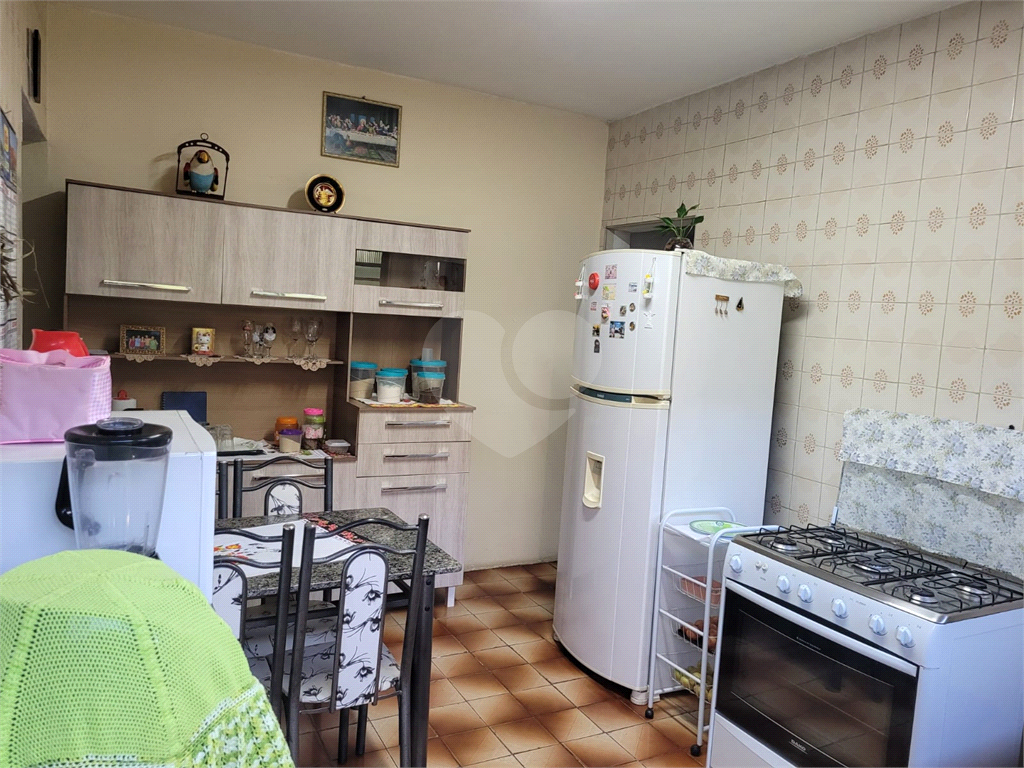 Casa à venda com 3 quartos, 80m² - Foto 4