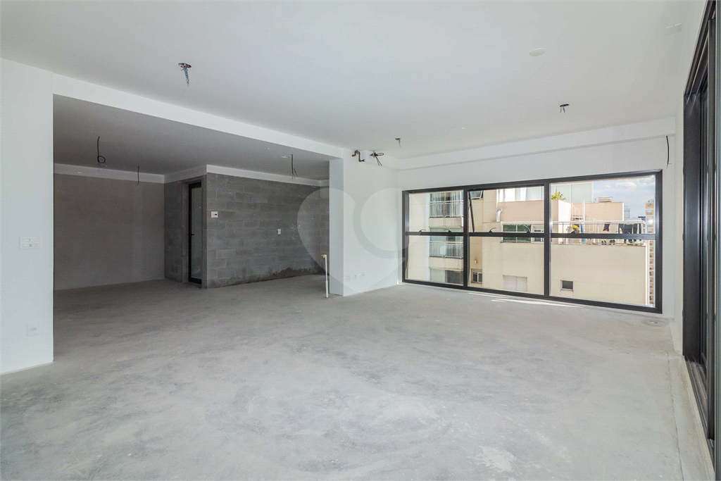 Apartamento para venda com 152,7 m², três suítes, duas vagas, na Vila Olímpia!