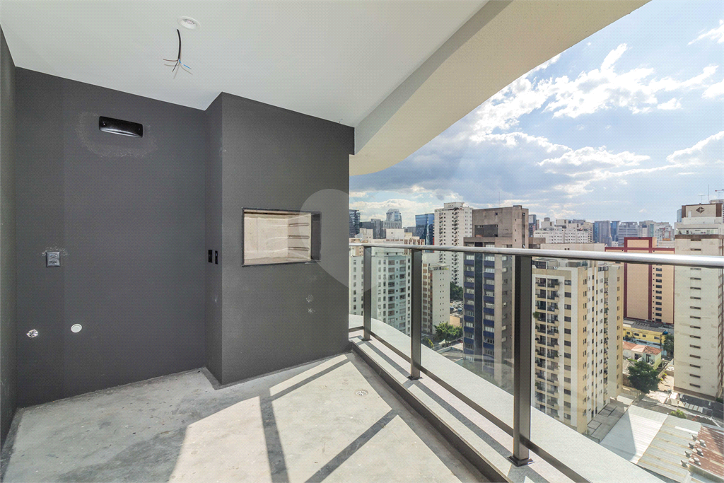 Apartamento para venda com 152,7 m², três suítes, duas vagas, na Vila Olímpia!