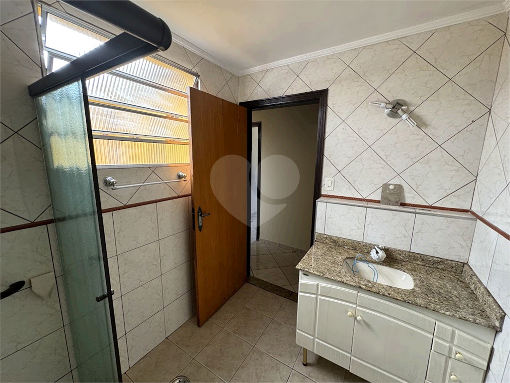 BELA VISTA - SOBRADO REFORMADO EM VILA FECHADA !