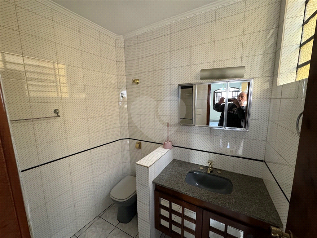BELA VISTA - SOBRADO REFORMADO EM VILA FECHADA !