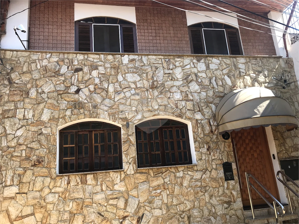 BELA VISTA - SOBRADO EM VILA FECHADA !