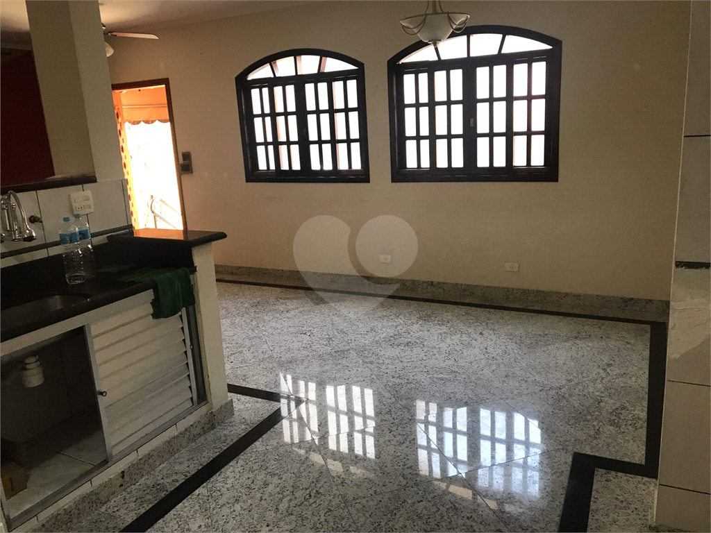 BELA VISTA - SOBRADO EM VILA FECHADA !