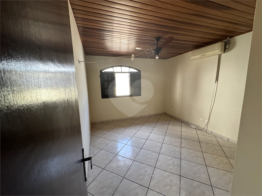 BELA VISTA - SOBRADO REFORMADO EM VILA FECHADA !