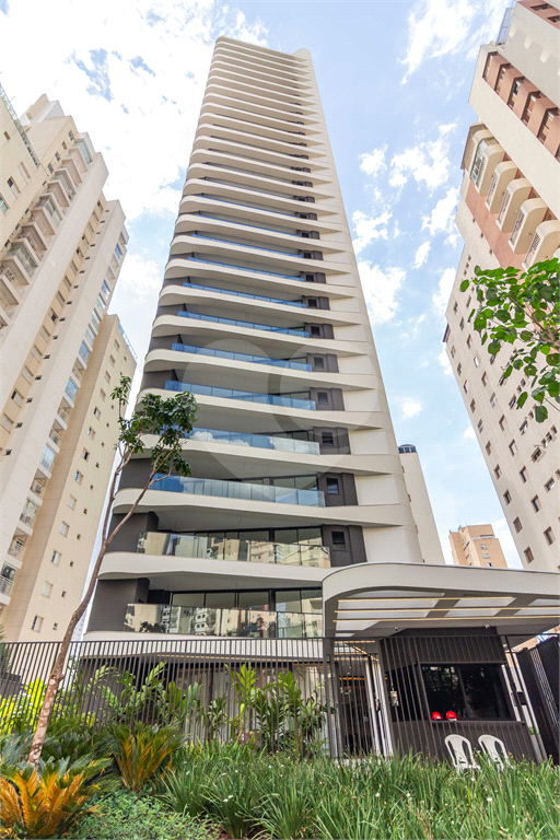 Apartamento para Venda com 152m², três suítes, duas vagas na Vila Olímpia!