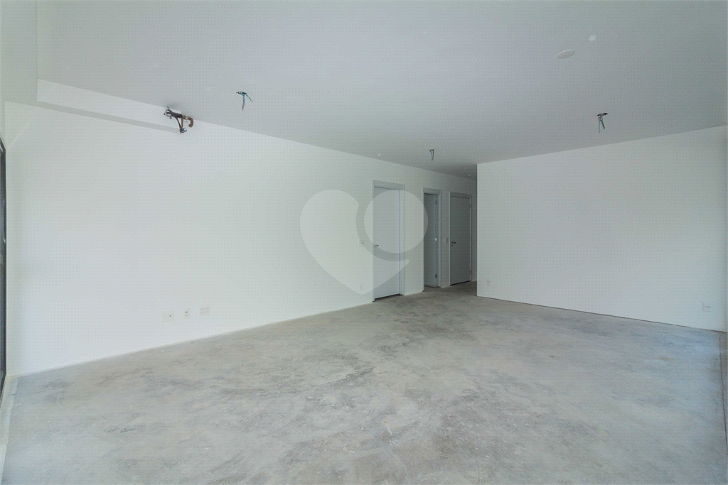 Apartamento para Venda com 152m², três suítes, duas vagas na Vila Olímpia!