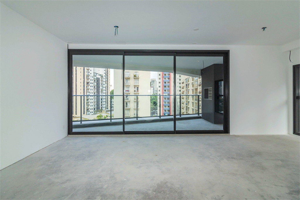 Apartamento para Venda com 152m², três suítes, duas vagas na Vila Olímpia!