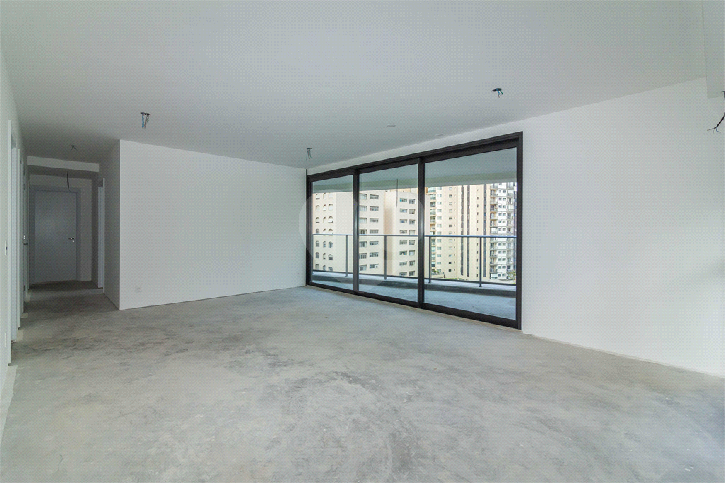Apartamento para Venda com 152m², três suítes, duas vagas na Vila Olímpia!
