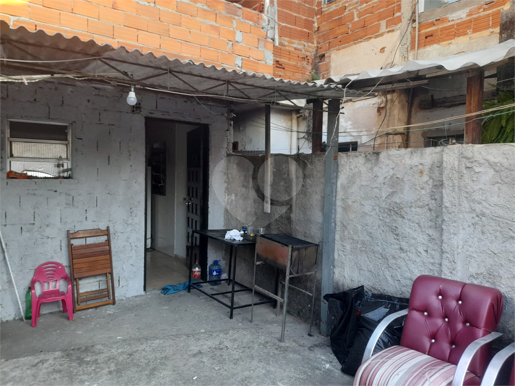 Casa com 187 m2 - Pq Edu Chaves e terrreno com 300 metros - com 4 casas construidas, e 3 vagas .