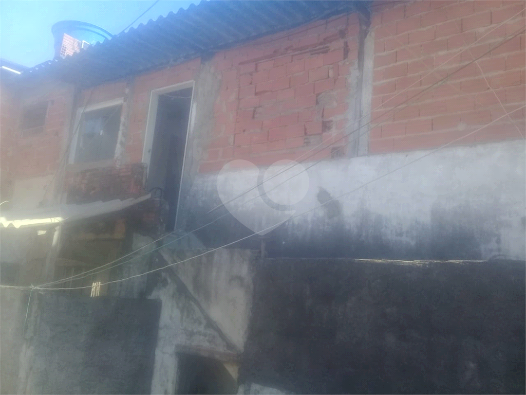 Casa com 187 m2 - Pq Edu Chaves e terrreno com 300 metros - com 4 casas construidas, e 3 vagas .