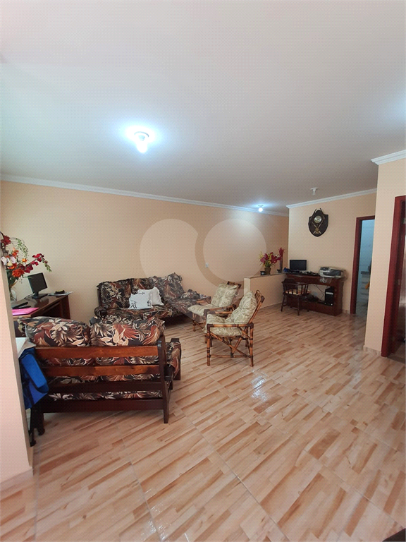 Casa térrea em Pirituba com 30 vagas!!!