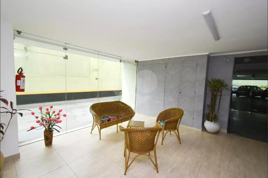 Apartamento à venda e aluguel com 1 quarto, 40m² - Foto 25