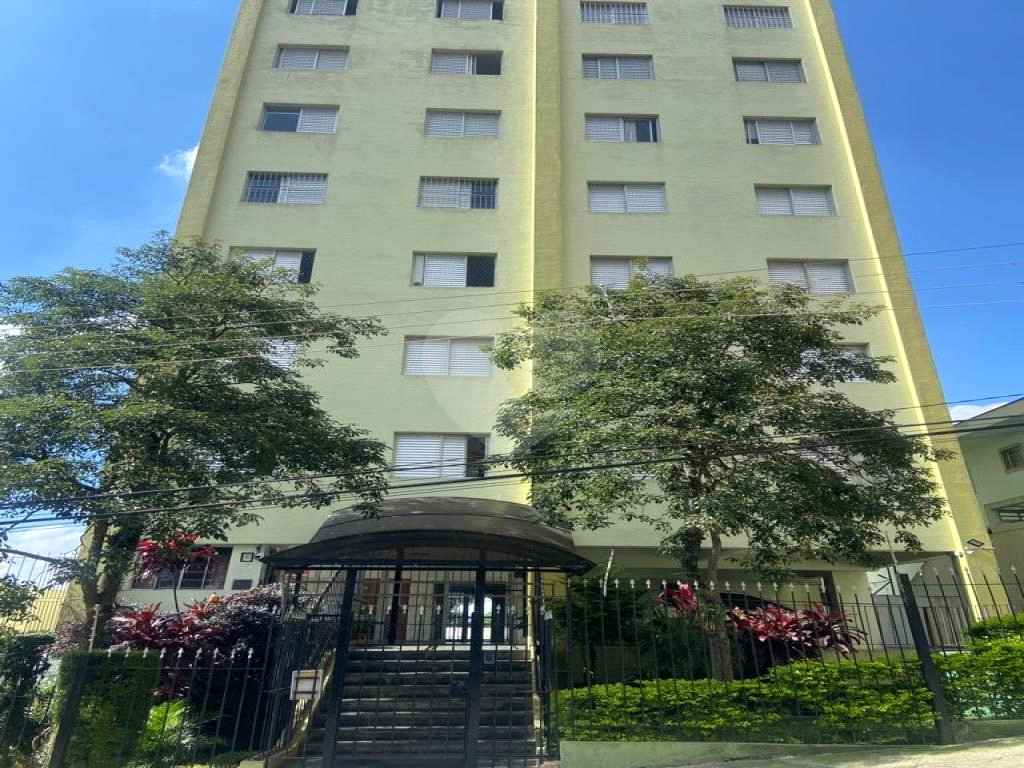 APARTAMENTO em TUCURUVI