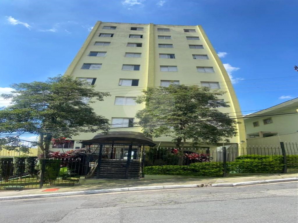 APARTAMENTO em TUCURUVI