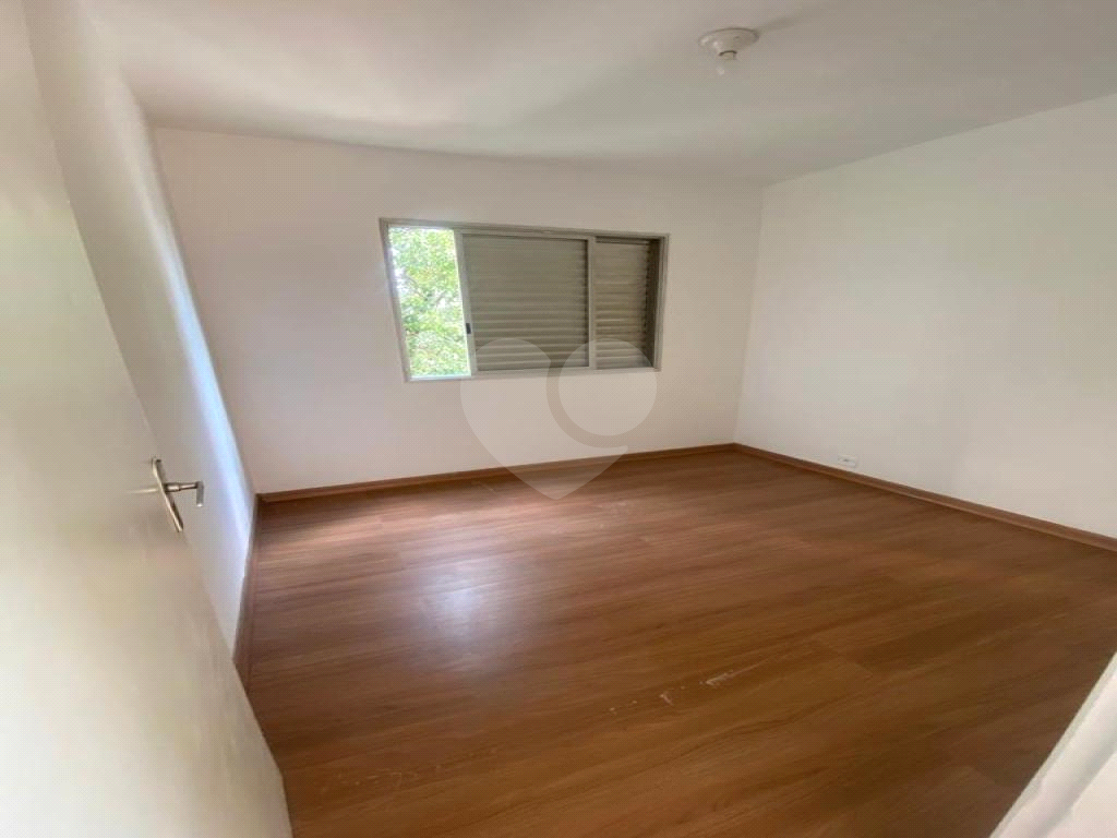 APARTAMENTO em TUCURUVI