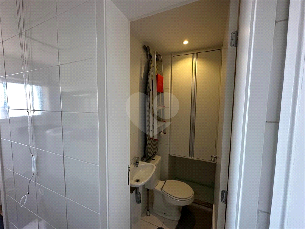 Cobertura mobiliada à venda no Butantã de 171 m², 3 suítes, varanda gourmet, 5 banheiros, 3 vagas