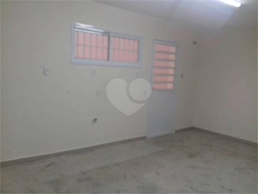 Casa para alugar com 3 quartos, 130m² - Foto 18