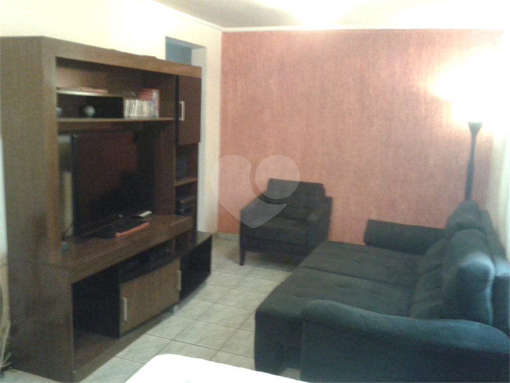 APARTAMENTO em JARDIM GUARULHOS
