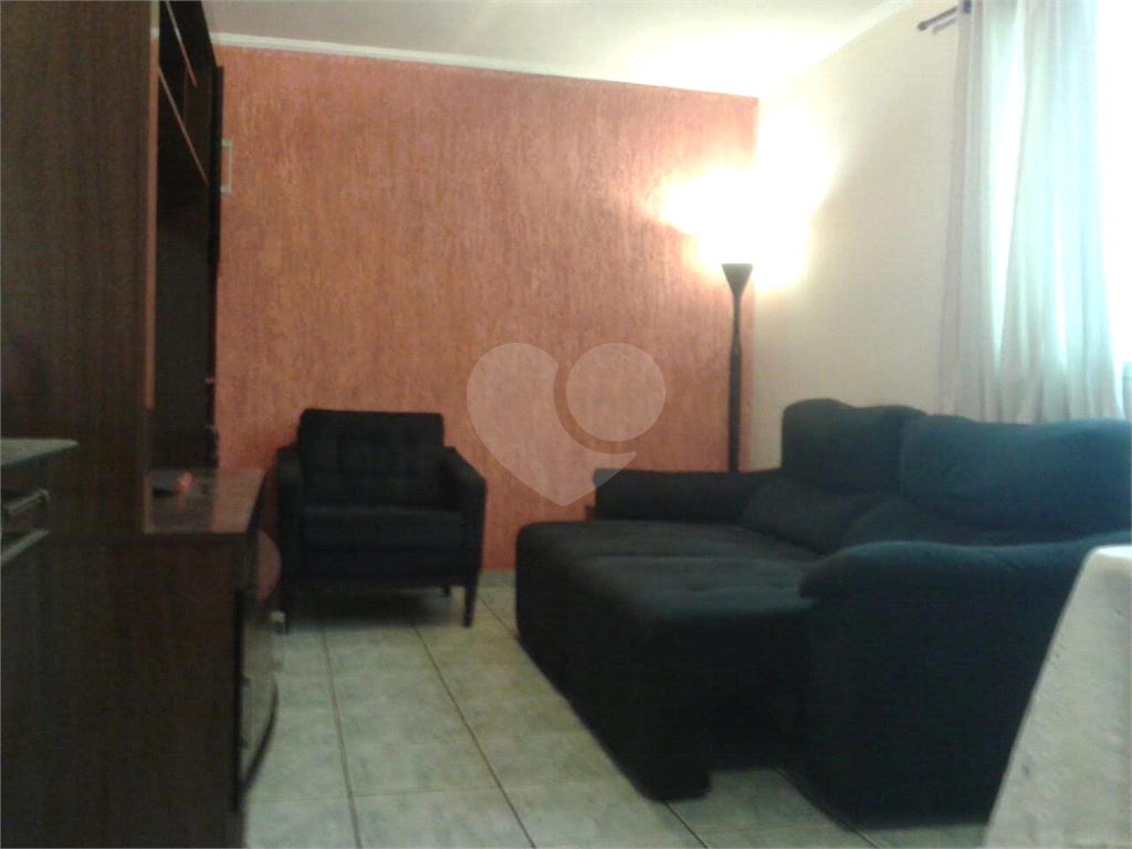 APARTAMENTO em JARDIM GUARULHOS