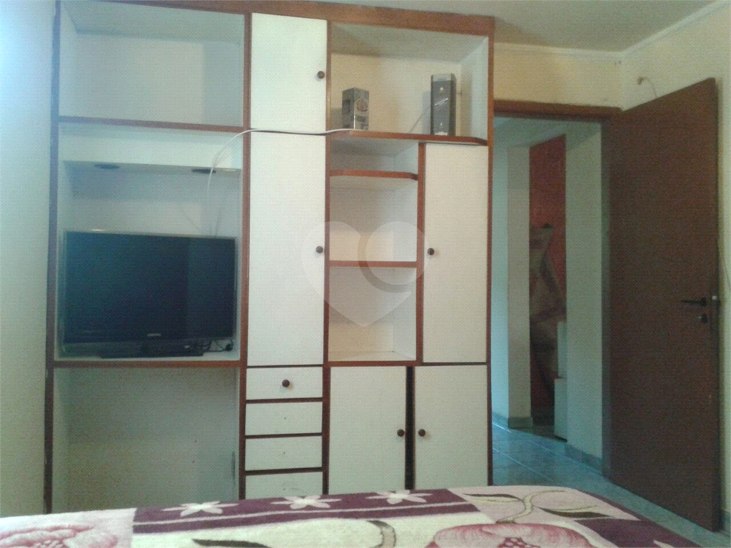 APARTAMENTO em JARDIM GUARULHOS
