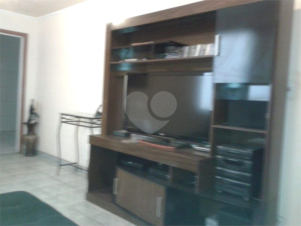 APARTAMENTO em JARDIM GUARULHOS
