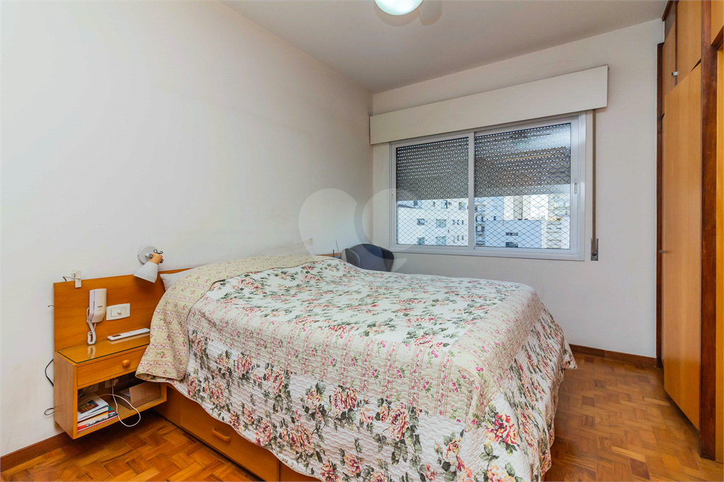 APARTAMENTO À VENDA COM 230M2 - 3 QUARTOS - 2 VAGAS EM HIGIENÓPOLIS.