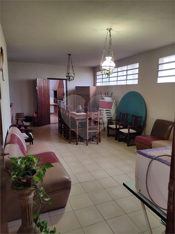 Chácara à venda com 3 quartos, 313m² - Foto 25