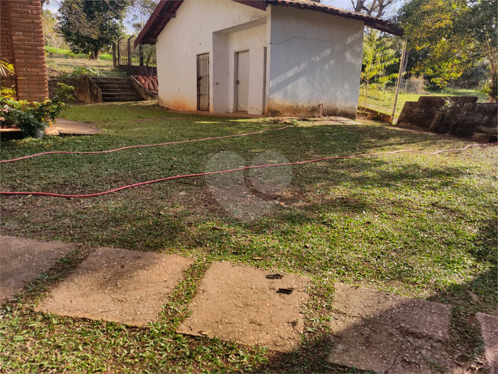 Chácara à venda com 3 quartos, 313m² - Foto 31