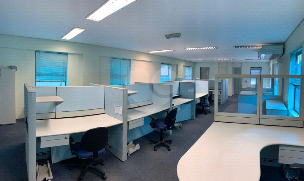 VILA CLEMENTINO - PRÉDIO COMERCIAL 