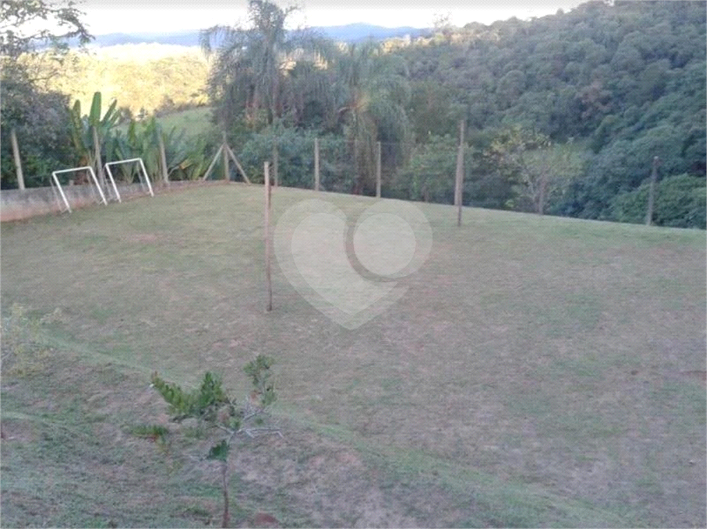 Chácara à venda com 3 quartos, 450m² - Foto 11