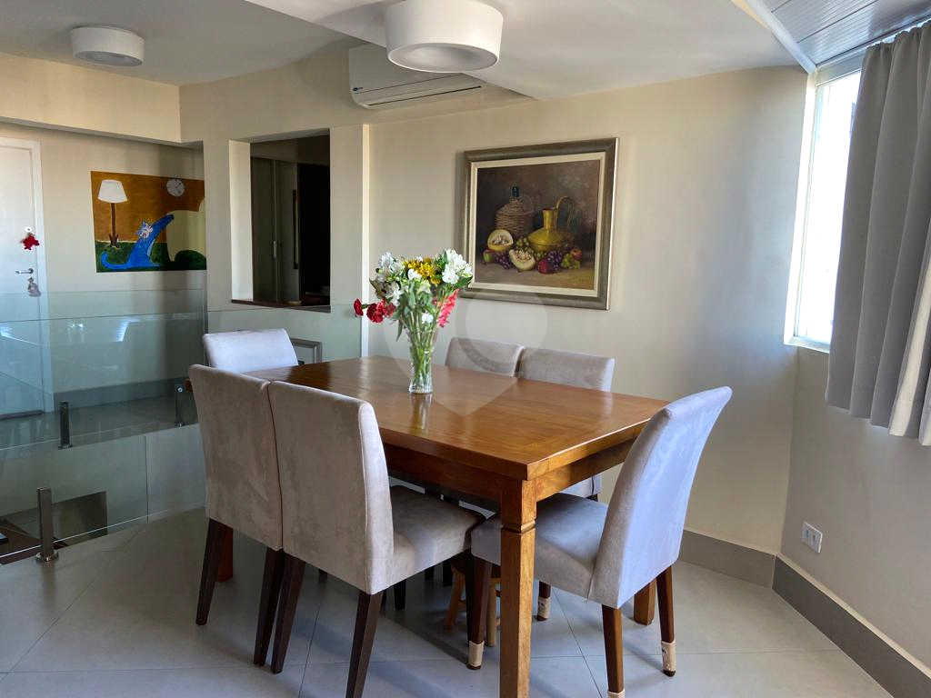 APARTAMENTO em MORUMBI