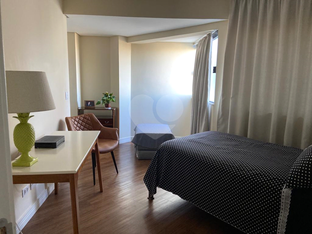 APARTAMENTO em MORUMBI