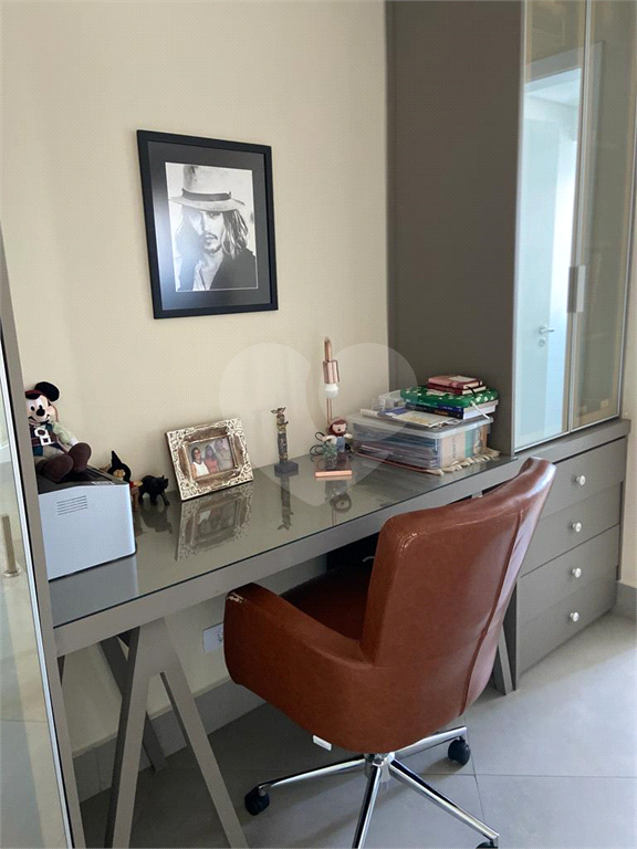 APARTAMENTO em MORUMBI