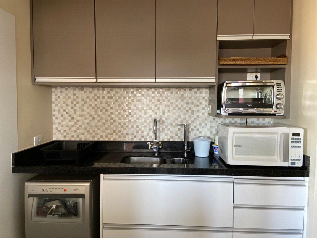 APARTAMENTO em MORUMBI