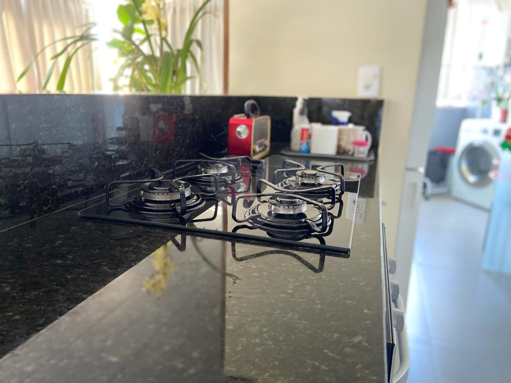APARTAMENTO em MORUMBI